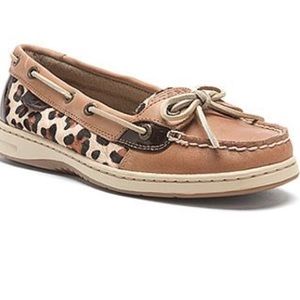 Cheetah print sperry's